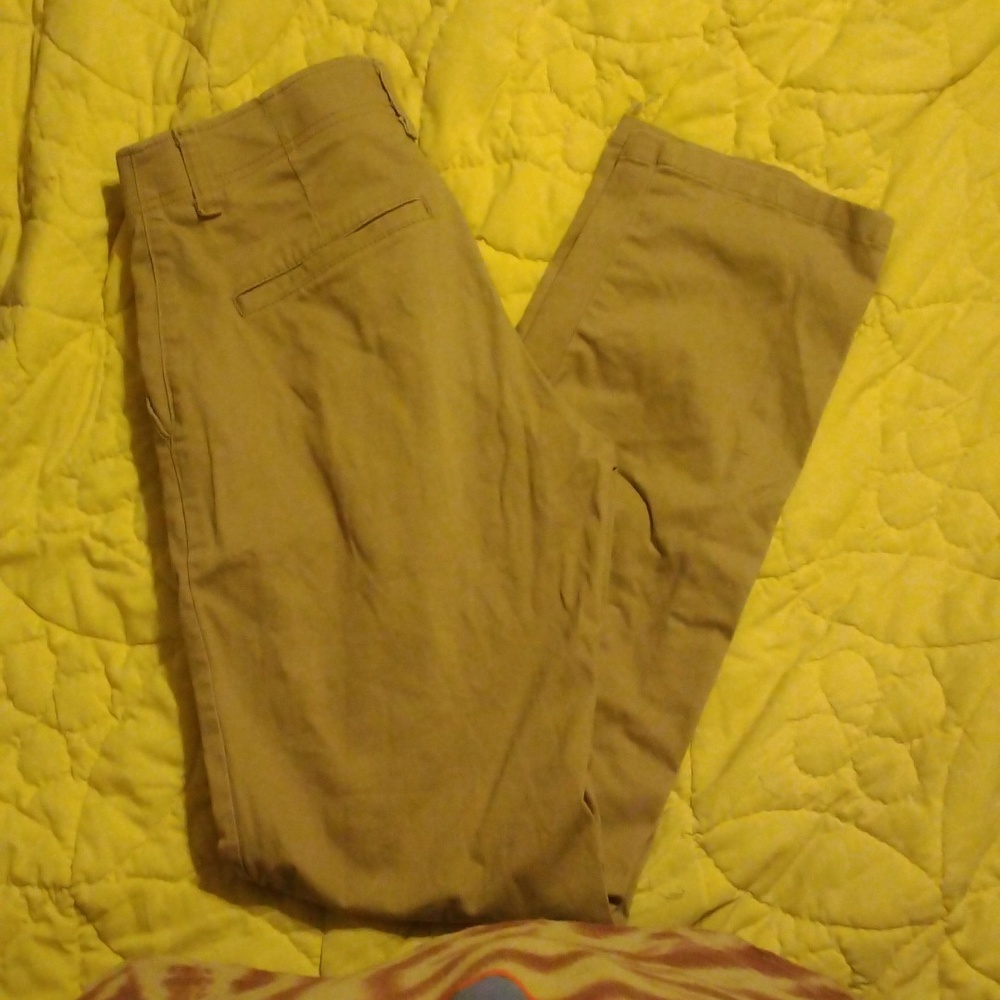 Two pairs of Lee extreme comfort pants size 29 32